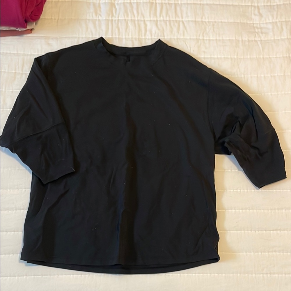 lululemon athletica Black Short Sleeve Tee